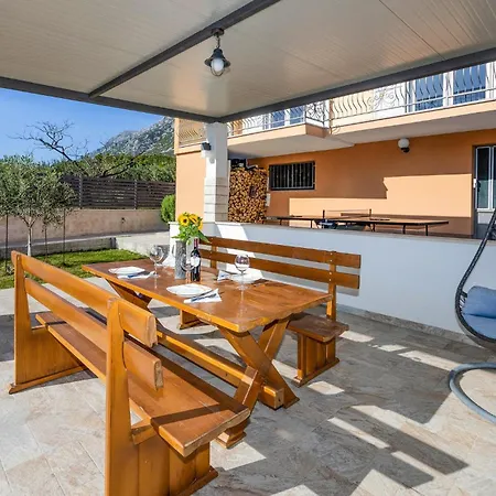 Διαμέρισμα Three-bedroom In Donja