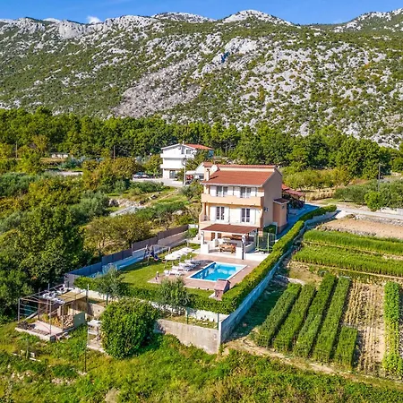 Διαμέρισμα Three-bedroom In Donja