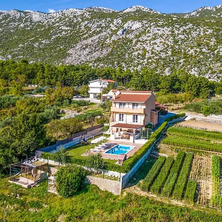 Apartment Lovely In Donja
