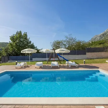 Three-bedroom In Donja Διαμέρισμα Ostrvica